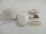 Bộ cạo râu, cạo lông thương hiệu Philips nam nữ đều sử dụng được. 