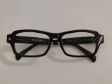  Gọng kính màu đen dáng vuông wellington thương hiệu Russ-K (Nhật Bản). 