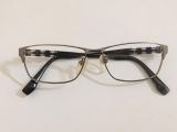  Gọng kính titanium màu bạch kim thương hiệu Premium (Made in Japan). 