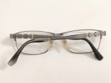  Gọng kính titanium màu bạch kim thương hiệu Premium (Made in Japan). 