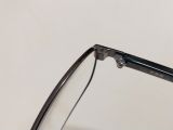  Gọng kính titanium màu hun khói thương hiệu xa xỉ Burberry của Anh Quốc (BT5034T 1109). 