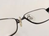  Gọng kính titanium màu hun khói thương hiệu xa xỉ Burberry của Anh Quốc (BT5034T 1109). 