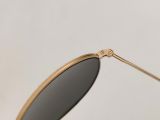  Kính râm cổ điển màu vàng tây thương hiệu nổi tiếng của Ý Giorgio Armani. 