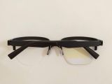  Gọng kính nửa viền màu đen dáng vuông Strobe thuộc thương hiệu Zoff 