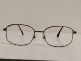  Gọng kính nam giới titanium màu nâu hun khói thương hiệu xa xỉ Burberry. 