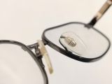  Gọng kính titanium màu hun khói thương hiệu Rodenstock nổi tiếng của Đức (Made in Japan). 