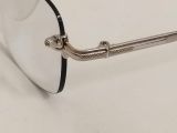  Gọng kính khoan 3 mảnh titanium màu bạch kim thương hiệu Cardinal. 