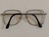  Gọng kính titanium màu hun khói thương hiệu sa sỉ Pierre Balmain Paris của Pháp. 