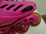  Patin màu hồng cánh sen phối màu xanh và đen Centosy T-rex size 35 co giãn 38. 