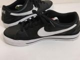  Giày thể thao màu đen thương hiệu Nike (DH3161-001) size 38 tương đương 24cm. 