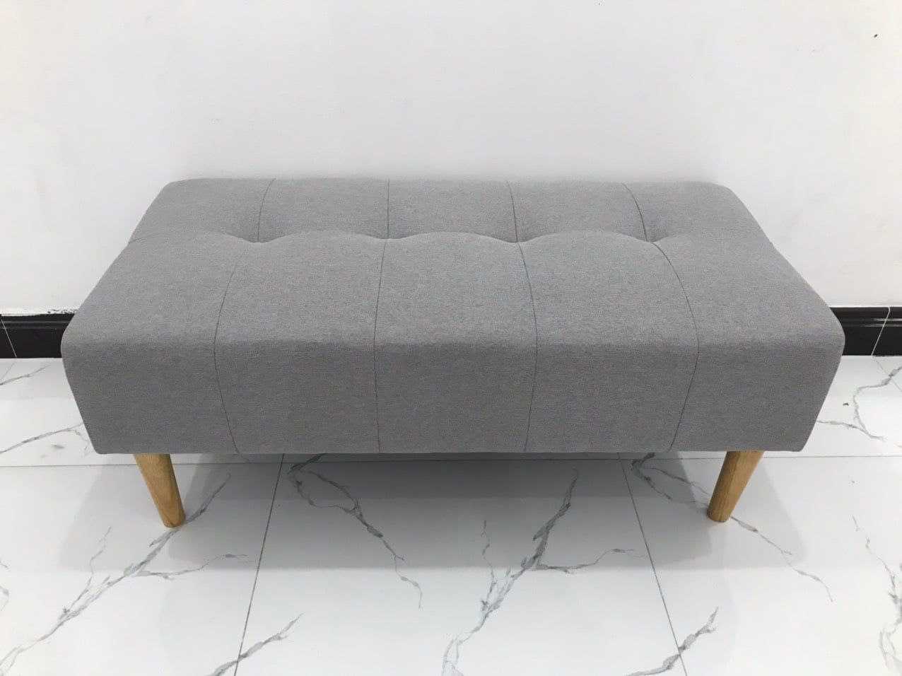  Ghế sofa đôn xám trắng giá rẻ 1m x 50 cho tiệm shop nhỏ 