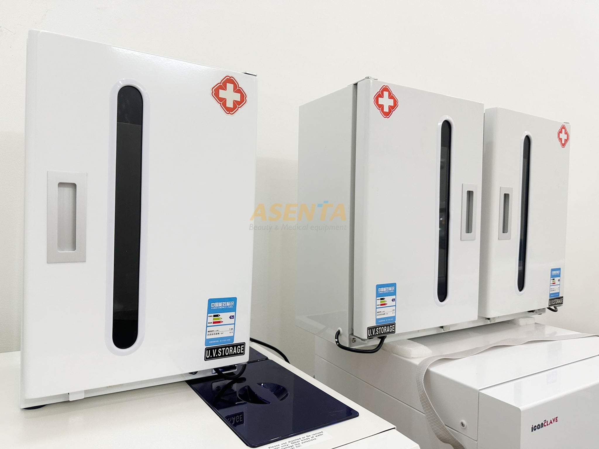 Tủ tia cực tím đôi bao gồm 32 khay