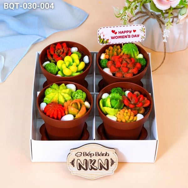  Hộp Bánh Quà Tặng 4 Chậu Bánh Sen Đá Kèm Xẻng (BQT-030-004) 