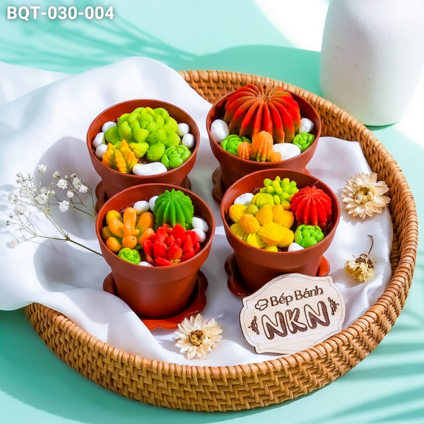  Hộp Bánh Quà Tặng 4 Chậu Bánh Sen Đá Kèm Xẻng (BQT-030-004) 