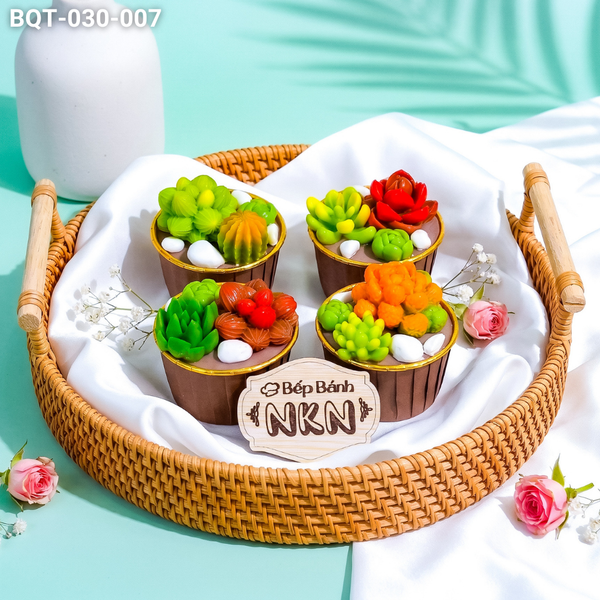  Hộp Bánh Quà Tặng 4 Cupcake Sen Đá (BQT-030-007) 