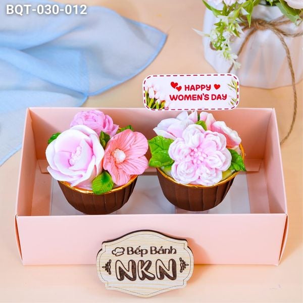  Hộp Bánh Quà Tặng 2 Cupcake Hoa Hồng (BQT-030-012) 