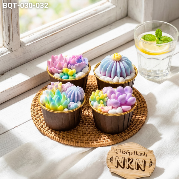  Hộp Bánh Quà Tặng 4 Cupcake Sen Đá Màu Pastel
 (BQT-030-032) 