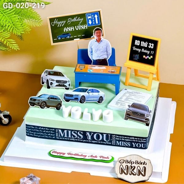  Bánh Sinh Nhật Tặng Sếp Thích Siêu Xe (GD-020-219) 
