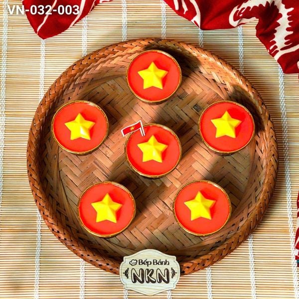  Set Bánh Cupcake Cờ Đỏ Sao Vàng (VN-032-003) 