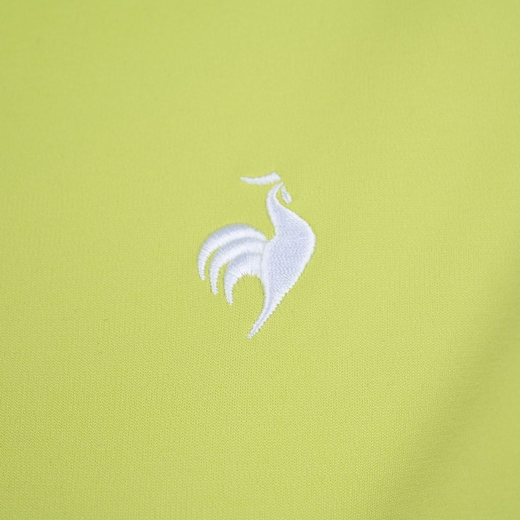Chi tiết tay áo dolman LG5SHS09LV lime đường xẻ hỗ trợ chuyển động, thiết kế thể thao thanh lịch cho nữ golfer