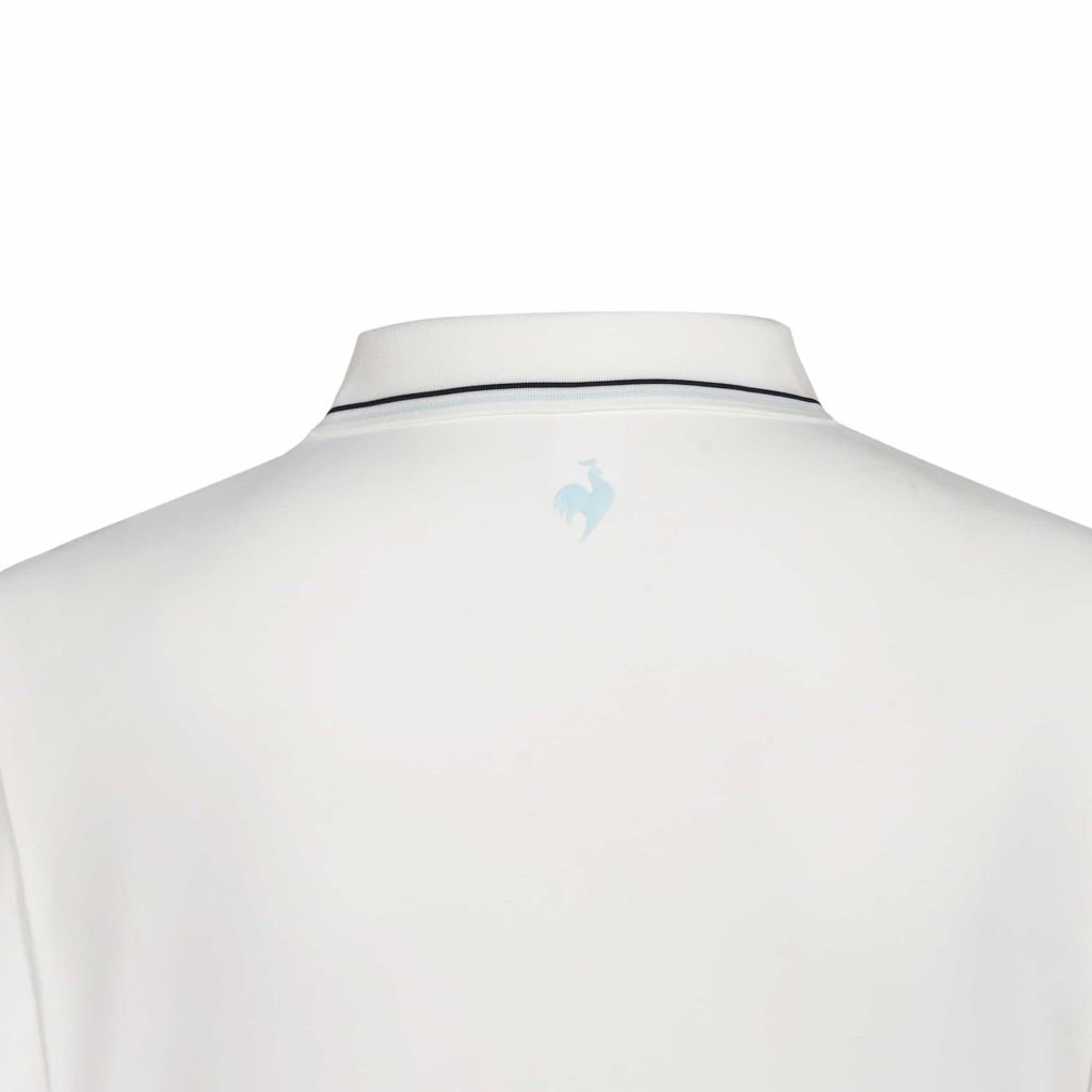 Logo LCS in tinh tế trên ngực áo, thiết kế giữ phom bền, phù hợp sân golf.