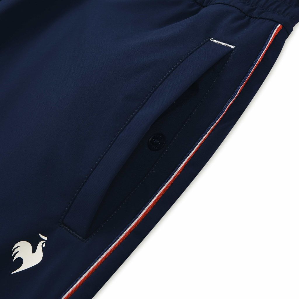 Quần nỉ Le Coq Sportif màu Xanh Navy, phối dễ dàng với áo thể thao hoặc casual.