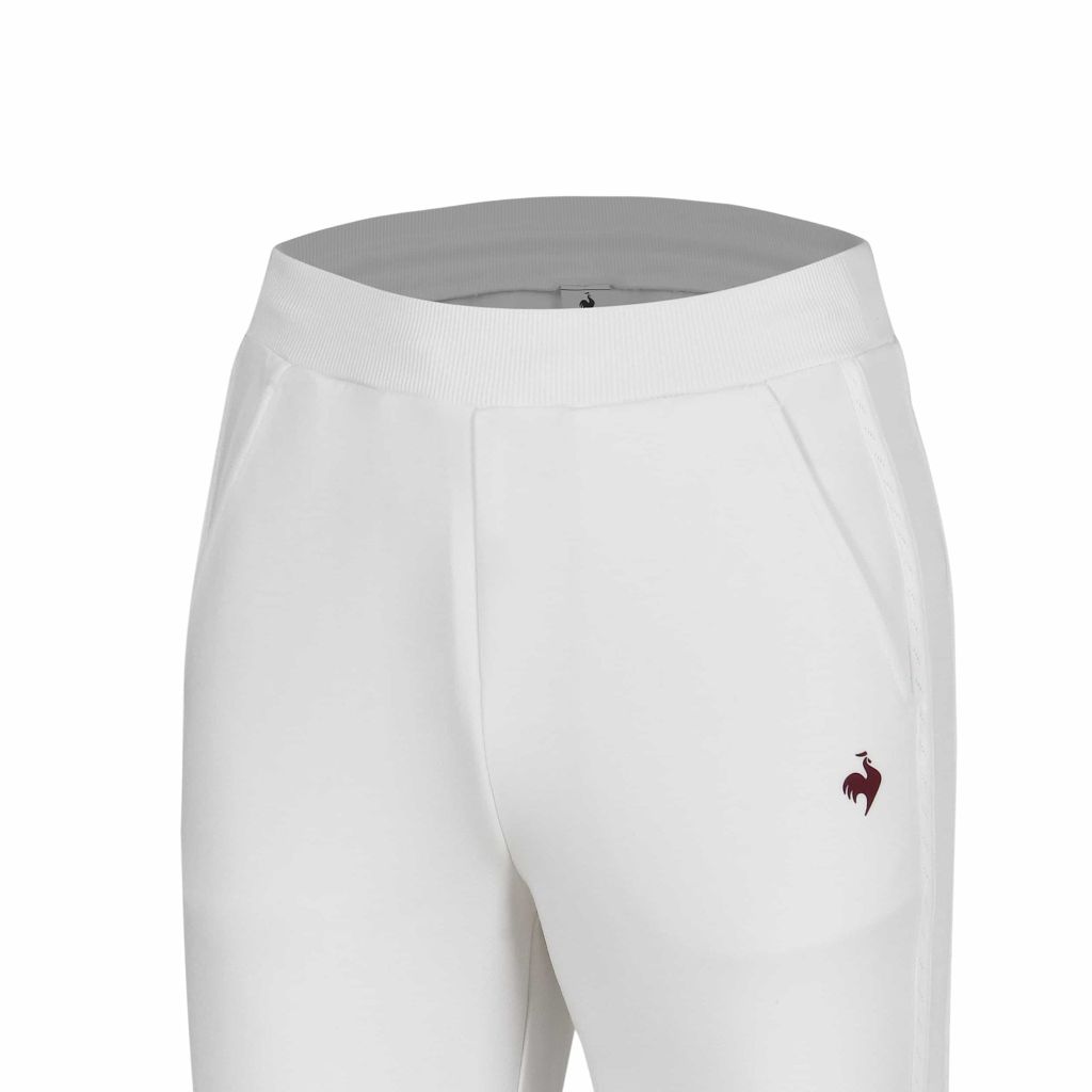 Quần nỉ nữ L253WCNRPT04-A02, phối màu A02 thanh lịch, hiện đại.