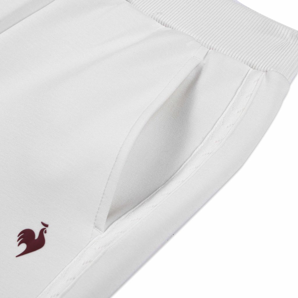 Quần thể thao nữ Le Coq Sportif, phom dáng slim-fit, thoải mái, năng động.