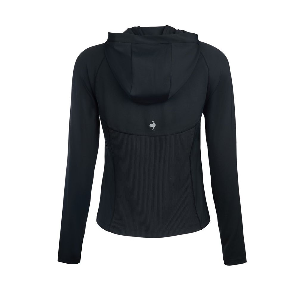 Chi tiết áo khoác trùm đầu nữ Le Coq Sportif chất liệu interlock co giãn cao