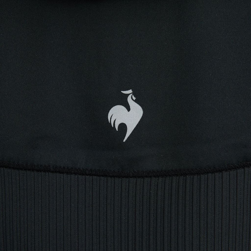 Áo nỉ nữ Le Coq Sportif ôm gọn, mềm nhẹ và thoải mái khi vận động