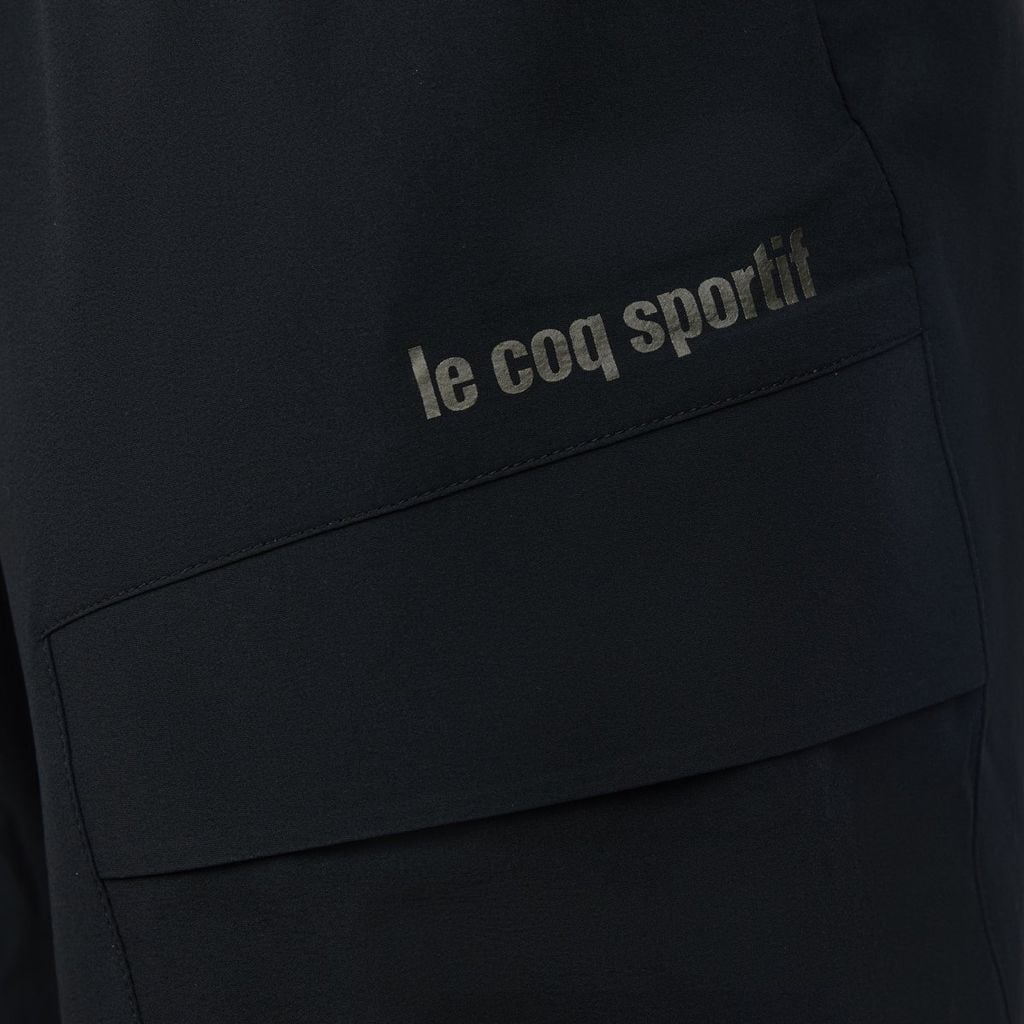 Quần gió nylon spandex nhẹ thoáng, chống nước và co giãn linh hoạt