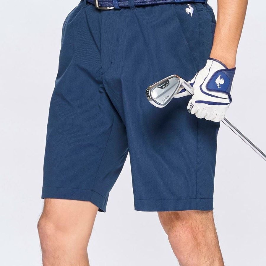 Quần short golf Le Coq Sportif nam màu navy, thiết kế ba chiều hiện đại, thoải mái vận động