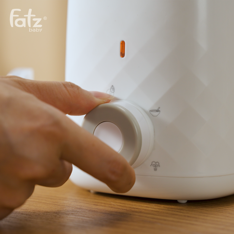 Máy hâm sữa và tiệt trùng điện tử Fatzbaby Mono 15 FB3005LD