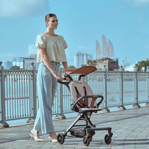 Xe đẩy cho bé gọn nhẹ Zaracos Aleron 0256