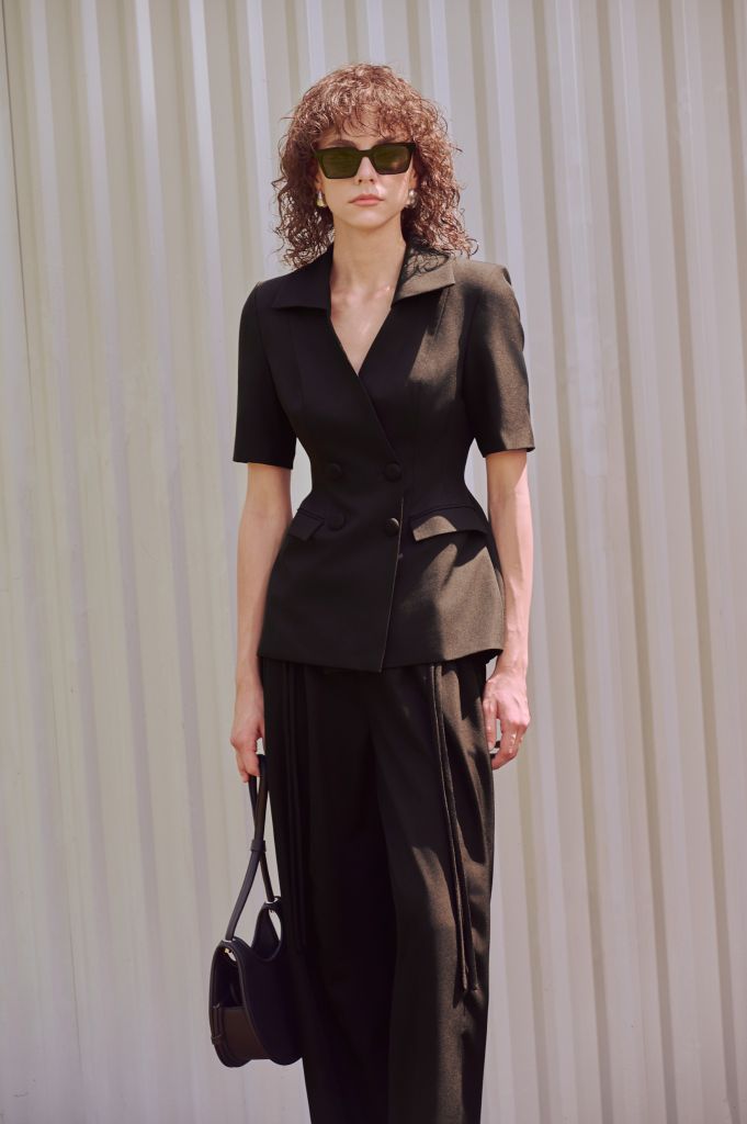Nancy Blazer - Black