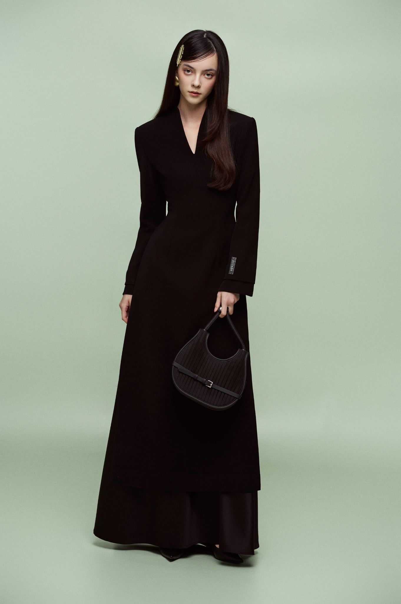 Áo dài Vega - Black