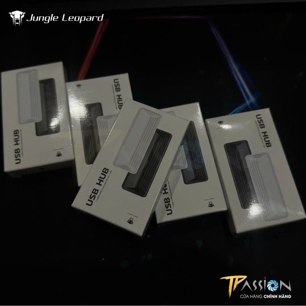 Hub cấp nguồn và chia USB trên Mainboard Leopard - BLACK/ WHITE