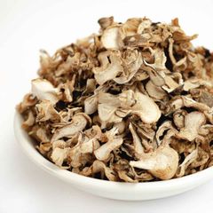 NẤM RƠM KHÔ NOOM