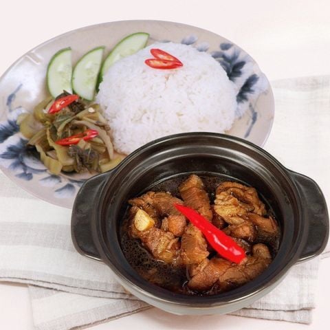  Cơm Thịt Kho Tiêu 