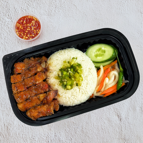  Cơm Ba Rọi Rút Sườn Xốt Thái 