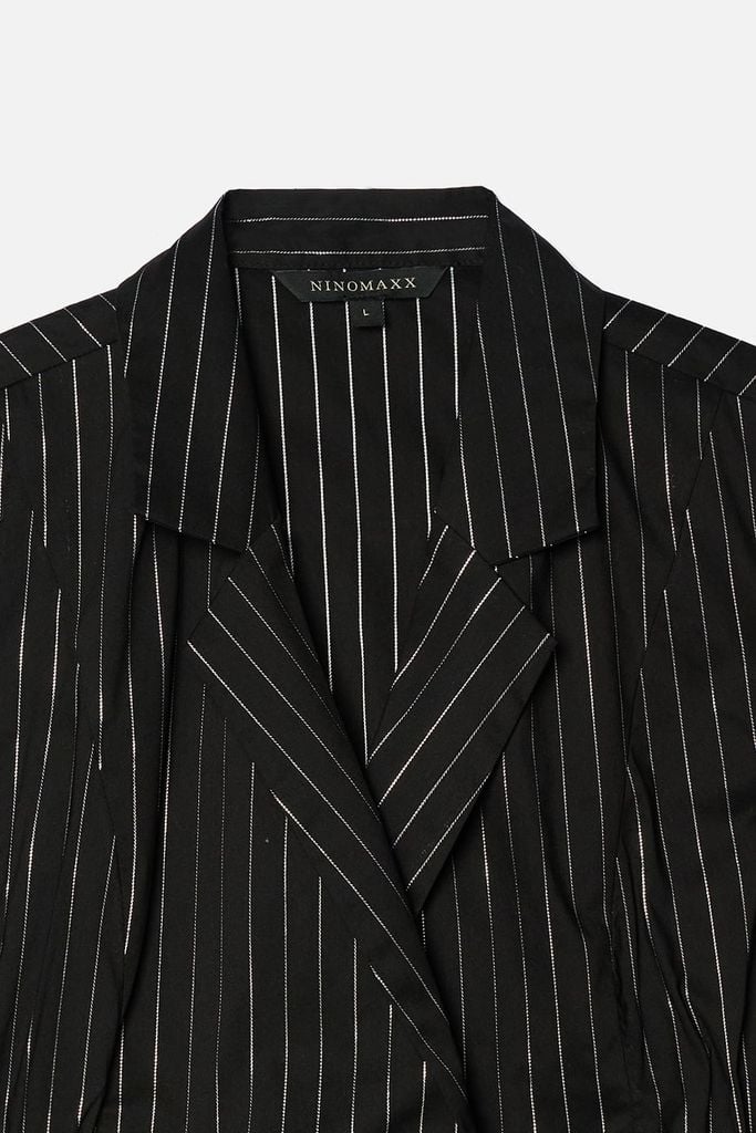 Đầm Nữ Dạng Cổ Vest Có Thun Ngang Eo Màu Đen Ninomaxx 2505026