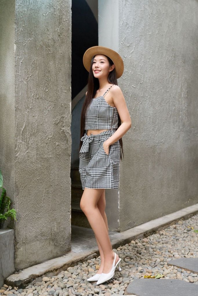 Set Áo Và Quần Nữ Kẻ Sọc Sweet Sixteen 2201007