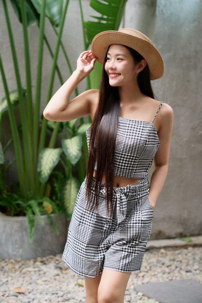 Set Áo Và Quần Nữ Kẻ Sọc Sweet Sixteen 2201007