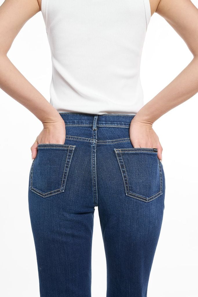 Quần Jean Nữ Ninomaxx Form Straight Xanh Dương SOFTMOTION HYBRID DENIM Chất Vải Mềm Rũ Co Giãn Nhẹ 2510030