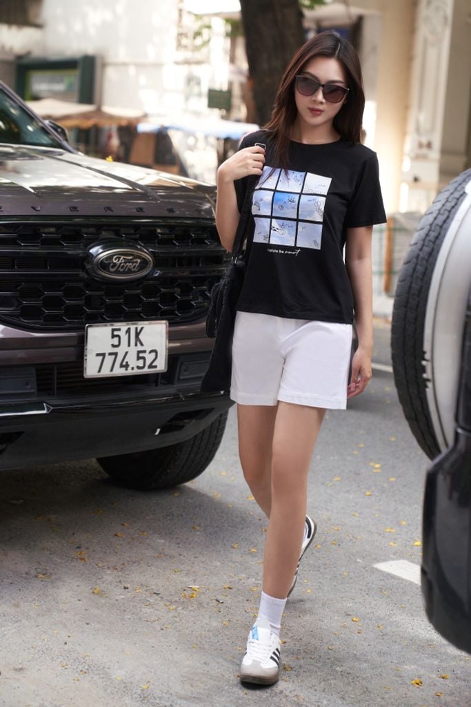 Áo Thun Graphic Tay Ngắn Nữ Ninomaxx 2503007