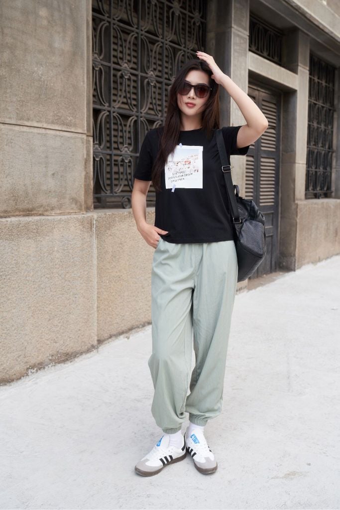 Áo Thun Graphic Tay Ngắn Nữ Ninomaxx 2503008