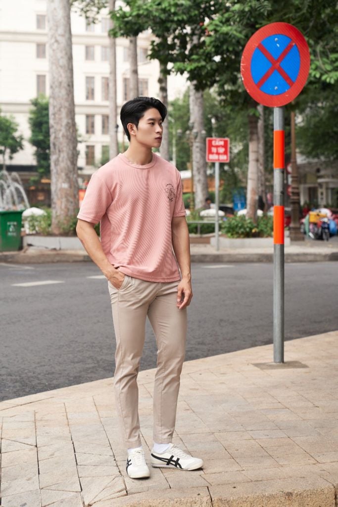 Áo Thun Graphic Nam Tay Ngắn Ninomaxx 2504003