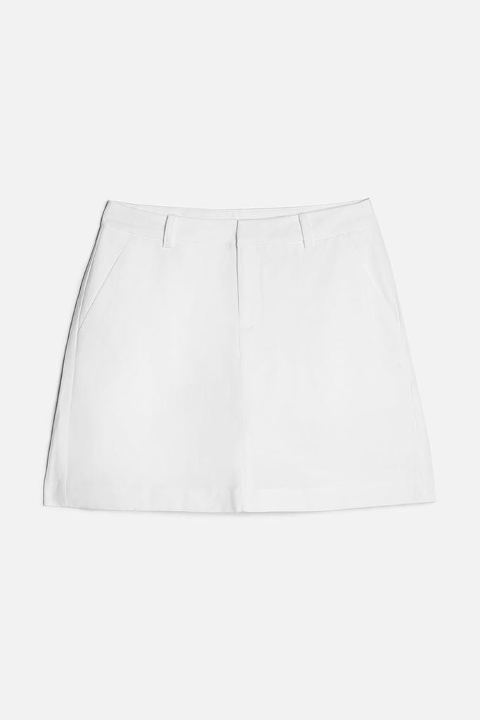 Quần Short Thời Trang Nữ Dài Trên Gối Ninomaxx 2505002