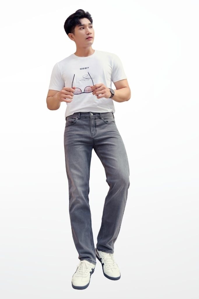 Quần Jean Nam Ninomaxx Form Straight DUALCORE LIGHTWEIGHT DENIM Màu Xám Siêu Nhẹ Co Giãn Tốt Độ Bền Cao 2208061