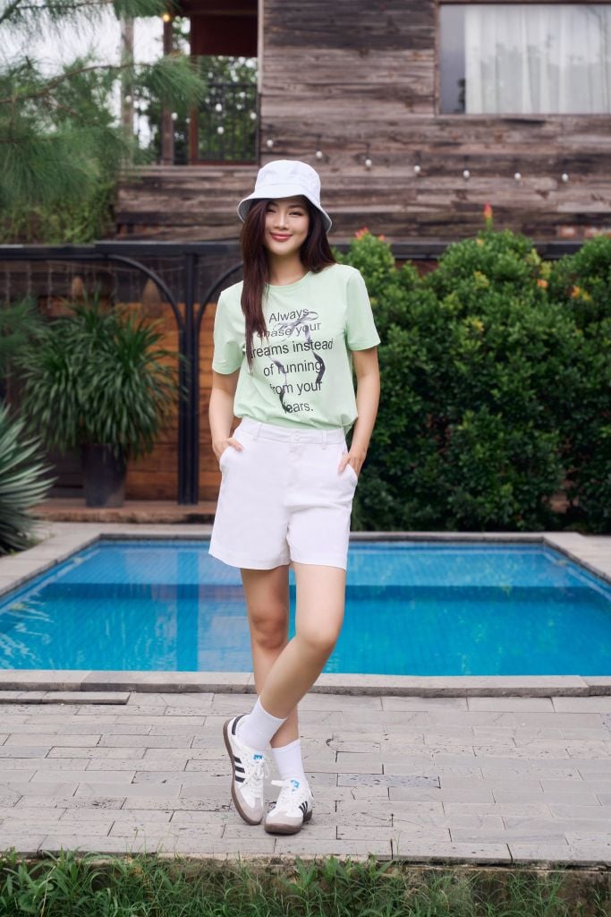 Áo Thun Graphic Tay Ngắn Nữ Ninomaxx 2503017